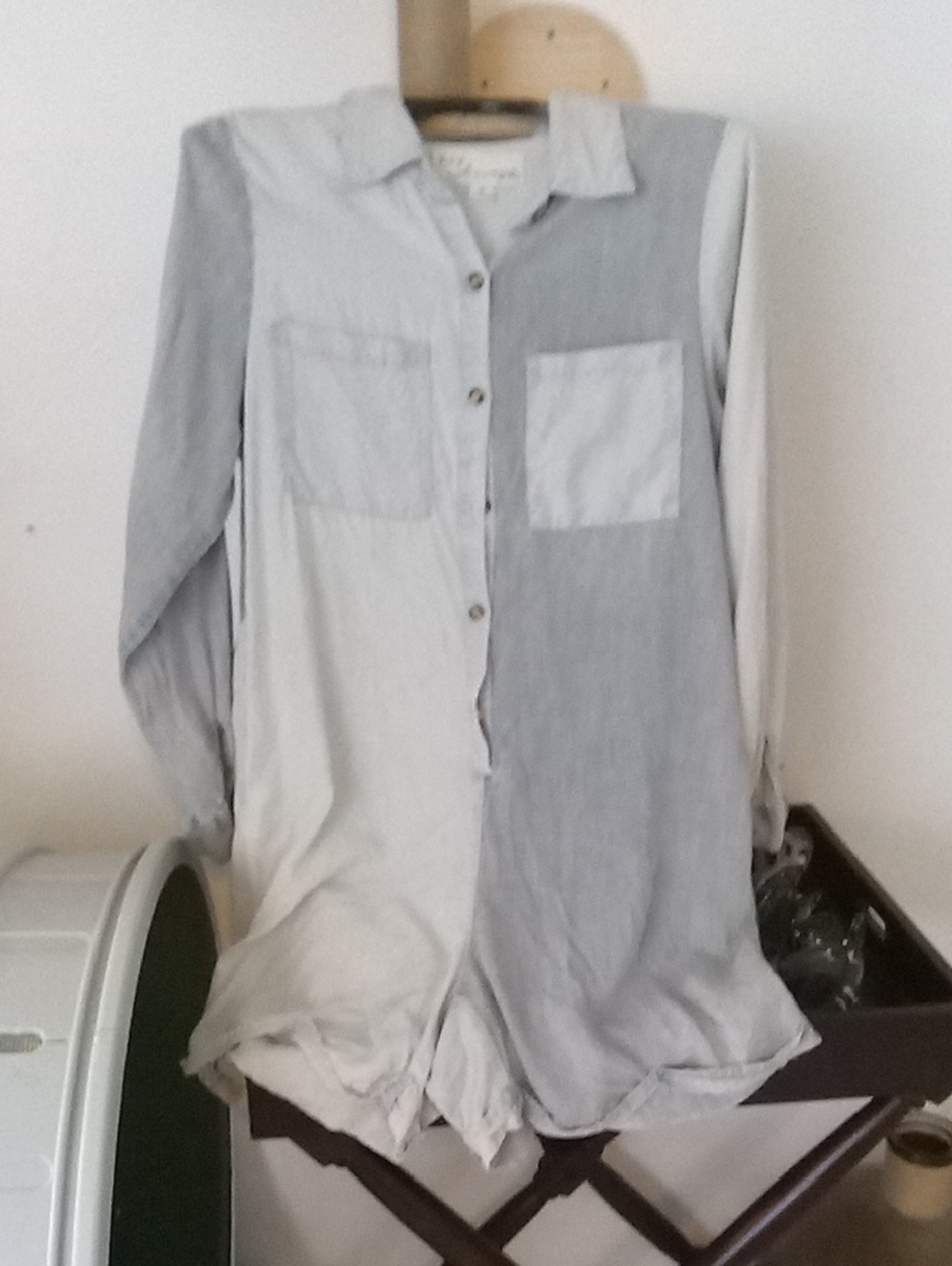 Vintage Havana Two-Tone Light Gray and Charcoal Button-Down Romber